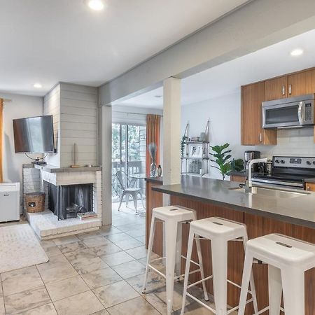 Updated Whistler Creek Studio With Parking Уистлер Экстерьер фото
