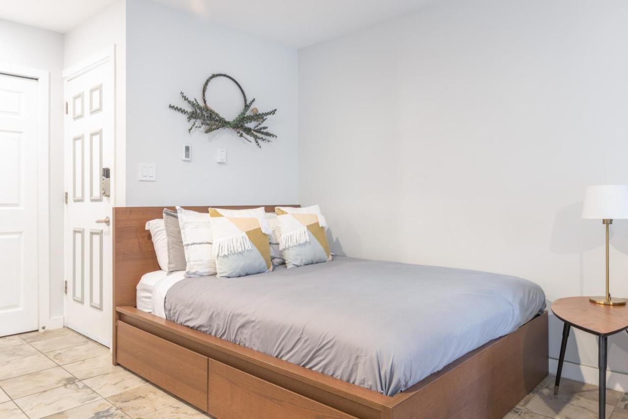 Updated Whistler Creek Studio With Parking Уистлер Экстерьер фото
